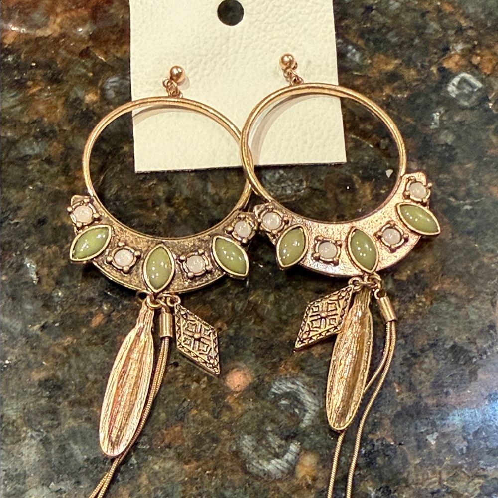 NWT FP Winona Elegant Gold and Green Hoop Earrings - Picture 12 of 13